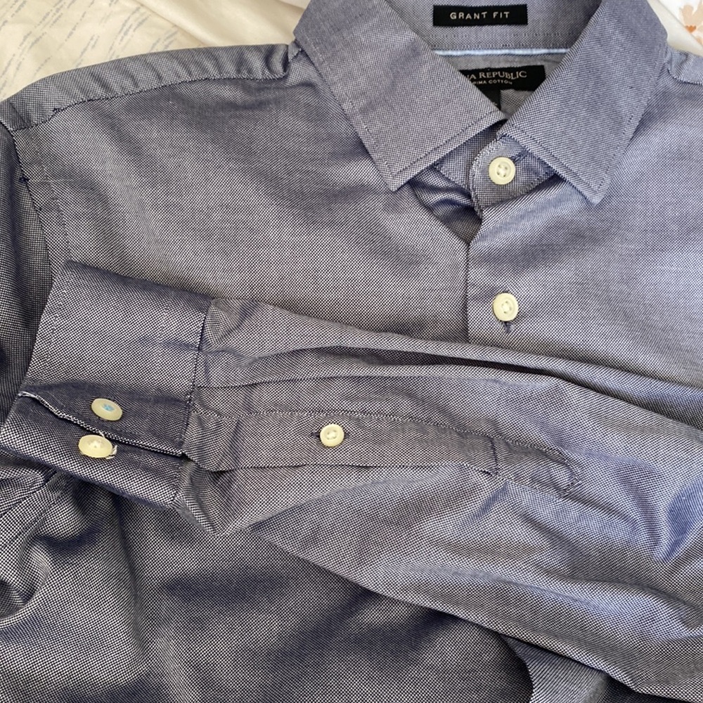 Long sleeve dress shirt